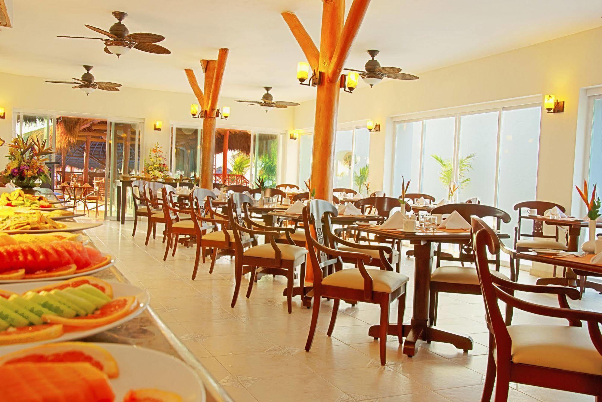 Hidden Beach Resort Au Naturel Adults Only Catamaran, Cenote & More Inclusive Akumal Esterno foto