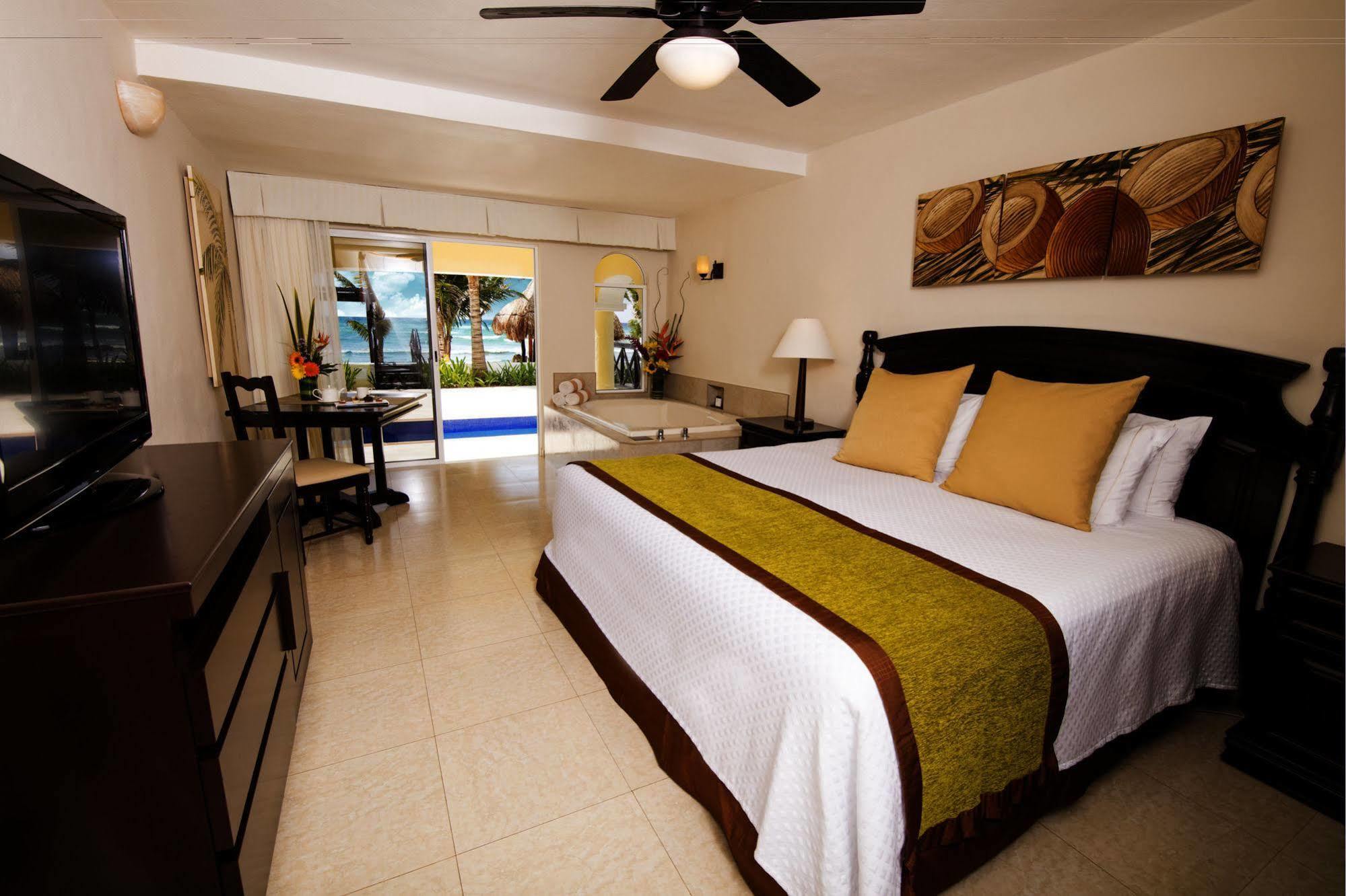 Hidden Beach Resort Au Naturel Adults Only Catamaran, Cenote & More Inclusive Akumal Esterno foto